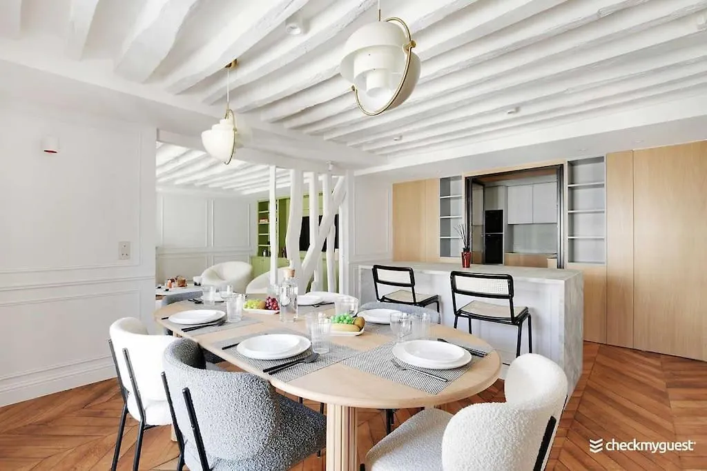 Wonderful 3bedr Saint Honore