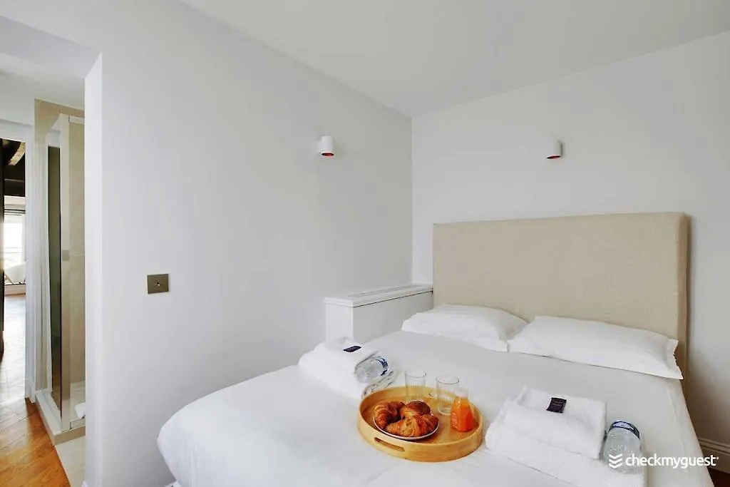 Wonderful 3bedr Saint Honore Apartment