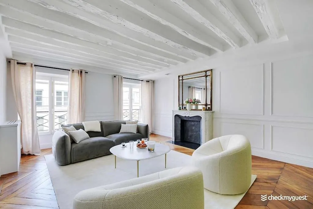 Wonderful 3bedr Saint Honore Apartment